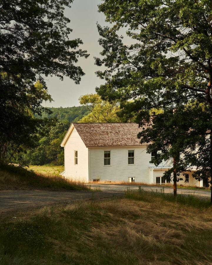 Inness Accord Bagian luar foto